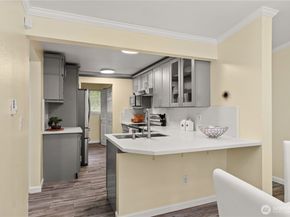 12618 100th Lane NE J248, Kirkland WA 98034
