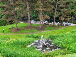 12618 100th Lane NE J248, Kirkland WA 98034