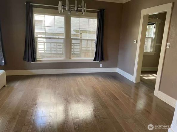 1606 Lakeview Boulevard E, Seattle WA 98102