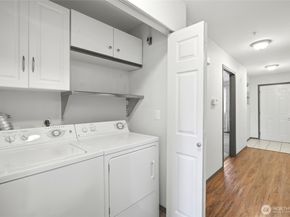 1318 37th Street 1304, Everett WA 98201