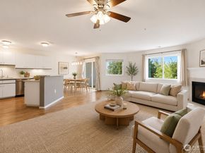 1318 37th Street 1304, Everett WA 98201