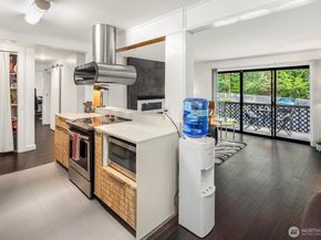 19409 56th Avenue W 202, Lynnwood WA 98036
