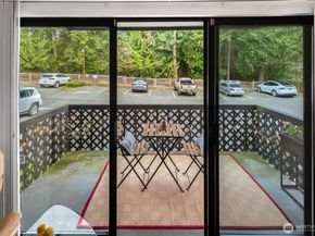 19409 56th Avenue W 202, Lynnwood WA 98036
