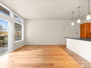 2960 Eastlake Avenue E 111, Seattle WA 98102