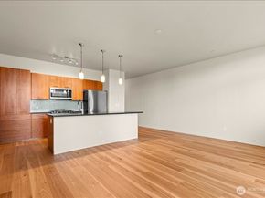 2960 Eastlake Avenue E 111, Seattle WA 98102