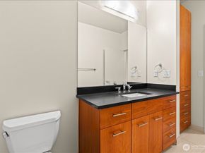2960 Eastlake Avenue E 111, Seattle WA 98102
