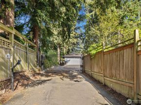 18320 Corliss Avenue N, Shoreline WA 98133