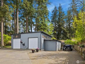 18320 Corliss Avenue N, Shoreline WA 98133