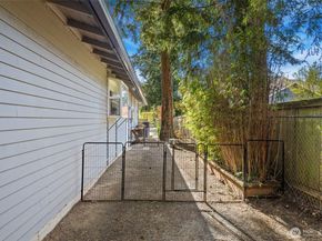 18320 Corliss Avenue N, Shoreline WA 98133
