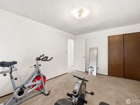 18320 Corliss Avenue N, Shoreline WA 98133