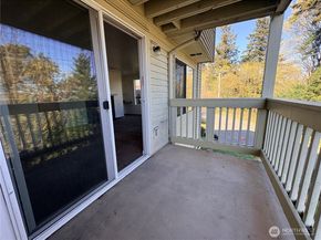 1700 W Sunn Fjord Lane L101, Bremerton WA 98312