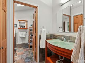 11750 73rd Place NE, Kirkland WA 98034
