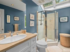 11750 73rd Place NE, Kirkland WA 98034