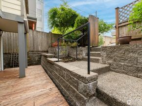 1145 N 91st Street A, Seattle WA 98103