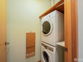 1145 N 91st Street A, Seattle WA 98103