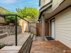 1145 N 91st Street A, Seattle WA 98103