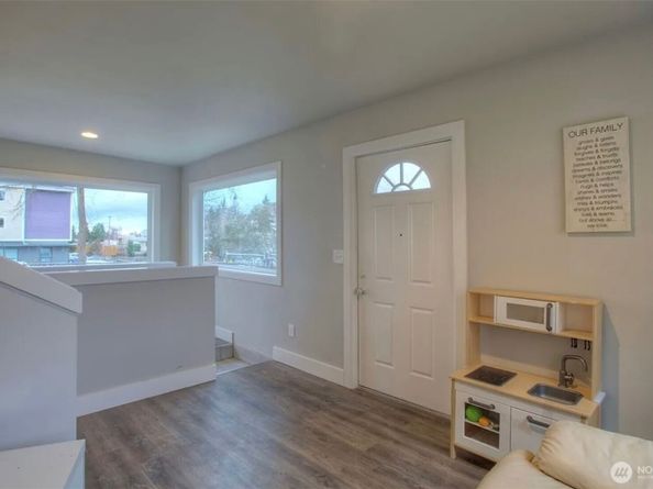 4238 S 164th Street, Tukwila WA 98188