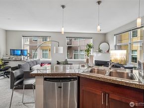 5440 Leary Avenue NW 526, Seattle WA 98107