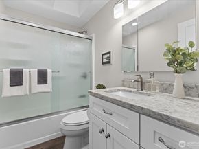 13115 80th Avenue NE, Kirkland WA 98034