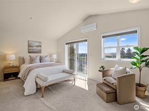 3970 129th Place SE A202, Bellevue WA 98006