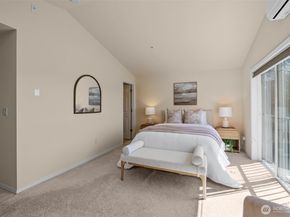 3970 129th Place SE A202, Bellevue WA 98006