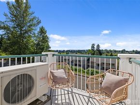 3970 129th Place SE A202, Bellevue WA 98006