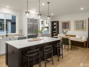 14319 149th Place NE 40, Woodinville WA 98072