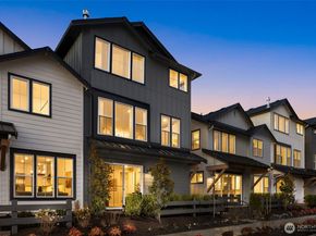 14319 149th Place NE 40, Woodinville WA 98072