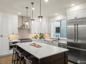 14319 149th Place NE 40, Woodinville WA 98072