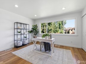 18823 SE 42nd Street, Issaquah WA 98027