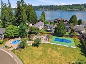 18823 SE 42nd Street, Issaquah WA 98027