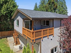 18823 SE 42nd Street, Issaquah WA 98027