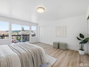 18823 SE 42nd Street, Issaquah WA 98027