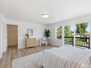 18823 SE 42nd Street, Issaquah WA 98027