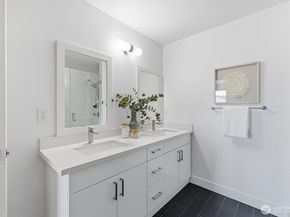 18823 SE 42nd Street, Issaquah WA 98027