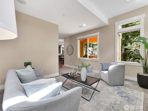 9060 177th Place NE, Redmond WA 98052