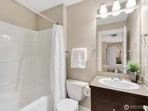9060 177th Place NE, Redmond WA 98052