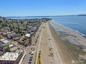 4011 SW Maryland Place, Seattle WA 98116
