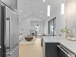 4011 SW Maryland Place, Seattle WA 98116