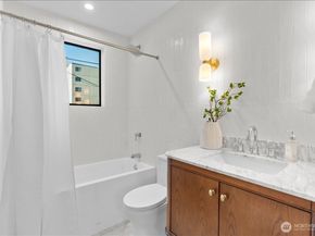 4011 SW Maryland Place, Seattle WA 98116