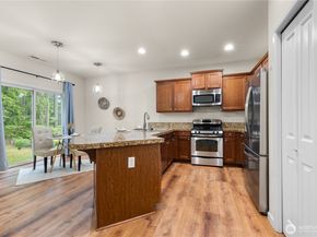 4882 SW Kenmore Court, Port Orchard WA 98367