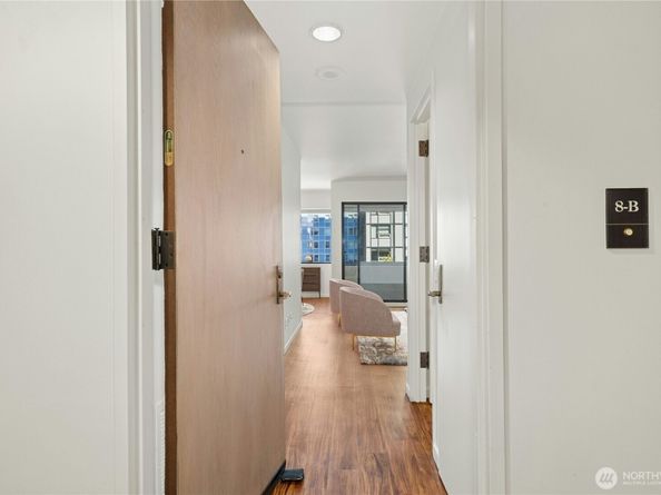 1301 Spring Street 8B, Seattle WA 98104