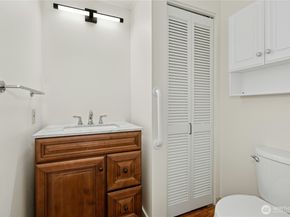 1301 Spring Street 8B, Seattle WA 98104