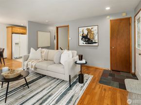 225 32nd Avenue E, Seattle WA 98112