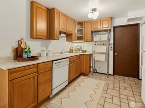 225 32nd Avenue E, Seattle WA 98112