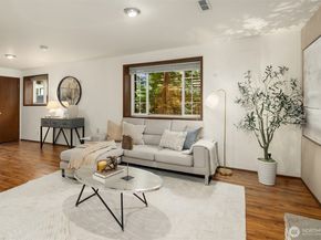 225 32nd Avenue E, Seattle WA 98112