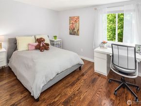 4810 117th Place NE, Kirkland WA 98033