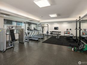 820 Blanchard Street 1605, Seattle WA 98121
