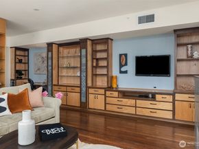 820 Blanchard Street 1605, Seattle WA 98121