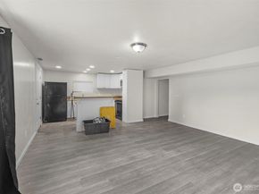 929 Pecks Drive, Everett WA 98203